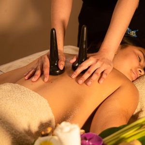 Massage aux Huiles & Plantes en Pochon Vapeur